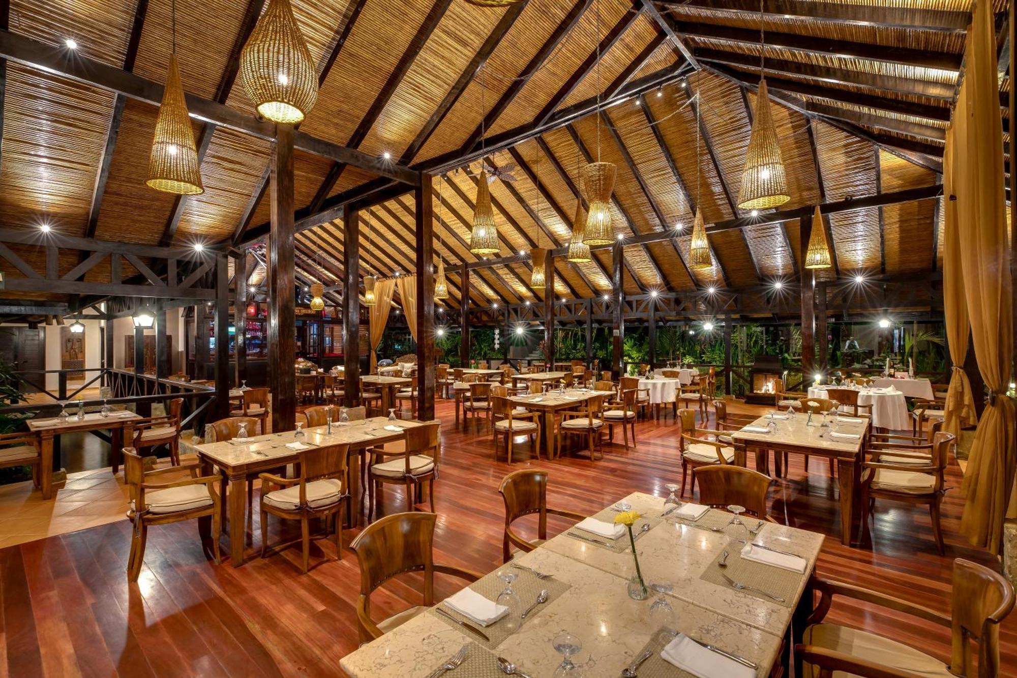 Hideaway Rio Celeste Hotel ビハグア エクステリア 写真